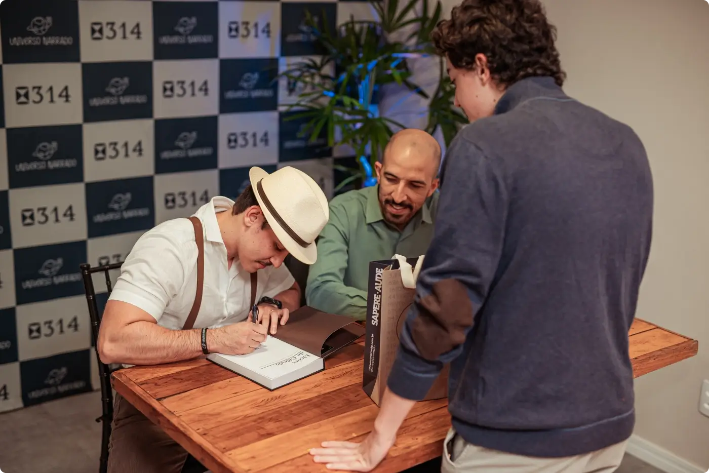 05_Foto_Evento_Livro_LC